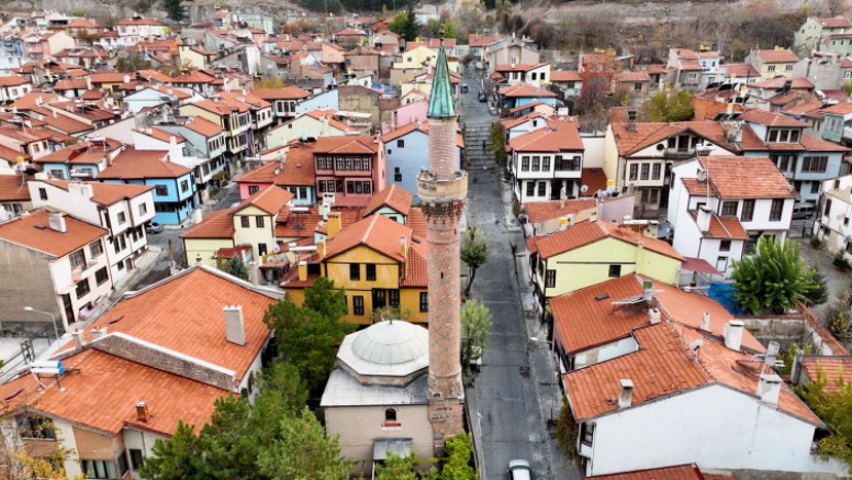 AFYONKARAHİSAR’IN NÜFUSU VE İLÇE NÜFUSU BELLİ OLDU