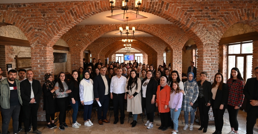 BAŞKAN KOYUNCU’DAN BAYRAM ÖNCESİ MÜJDE: PERSONEL İKRAMİYELERİ HESAPLARA YATIRILDI