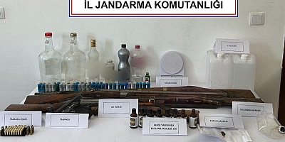 BAŞMAKÇI’DA ŞOK BASKIN: CEPHANELİK GİBİ EV! SAHTE ALKOL… SİLAH… ESRAR… UYUŞTURUCU…