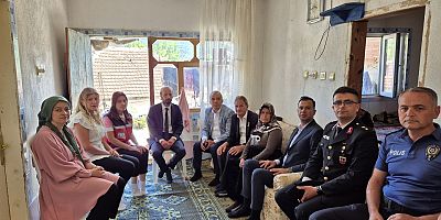 Kaymakam ve Emniyet Müdürü Şehit Babalarını Unutmadı